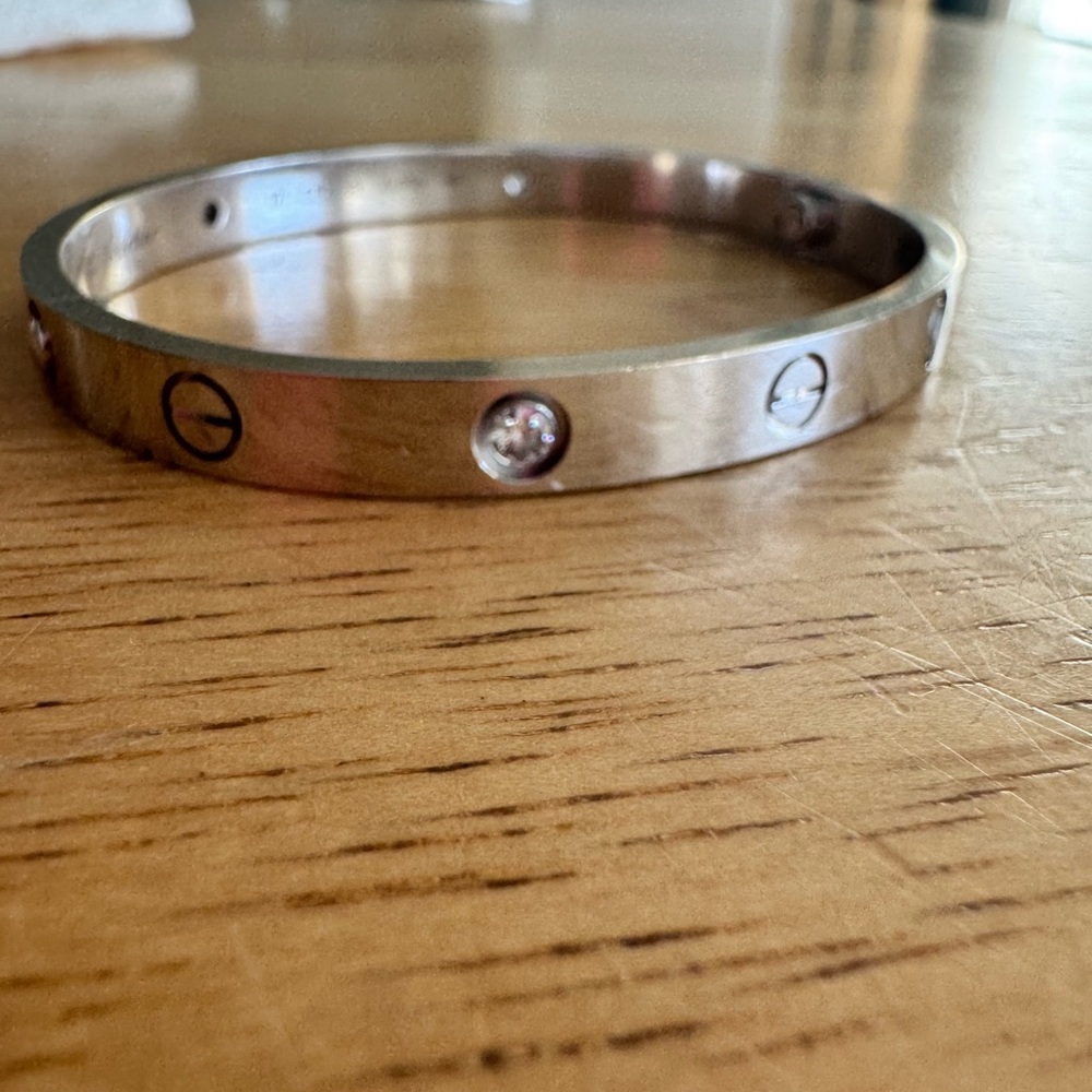 18k gold love bracelet - size 17